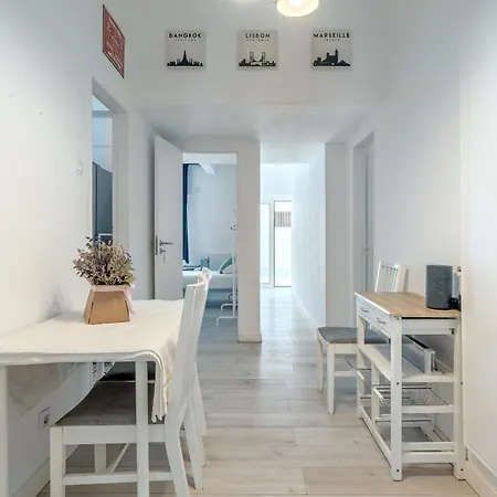 Estrela House By Homing Гостевой дом Лиссабон